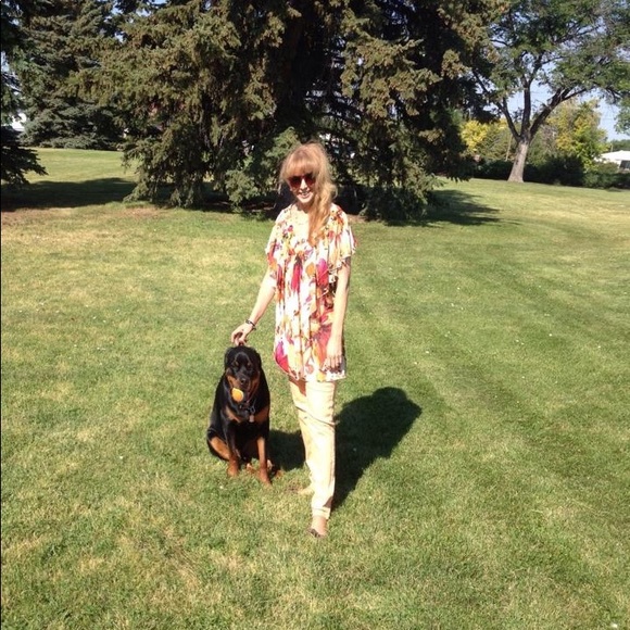 Meet your Posher, Candice - Picture 4 of 9